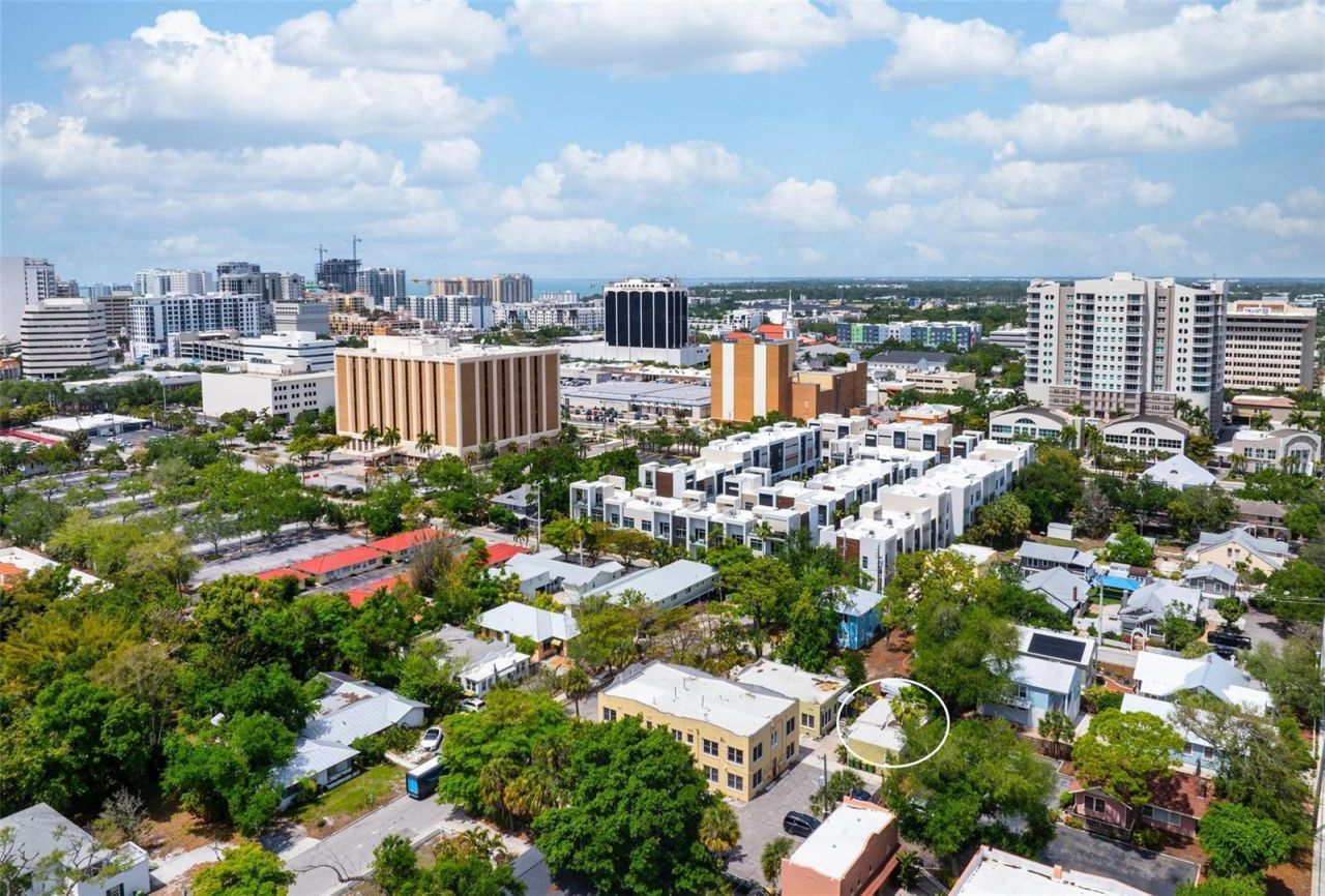 325 Ohio Place, Unit 3, Sarasota, FL 34236 Photo