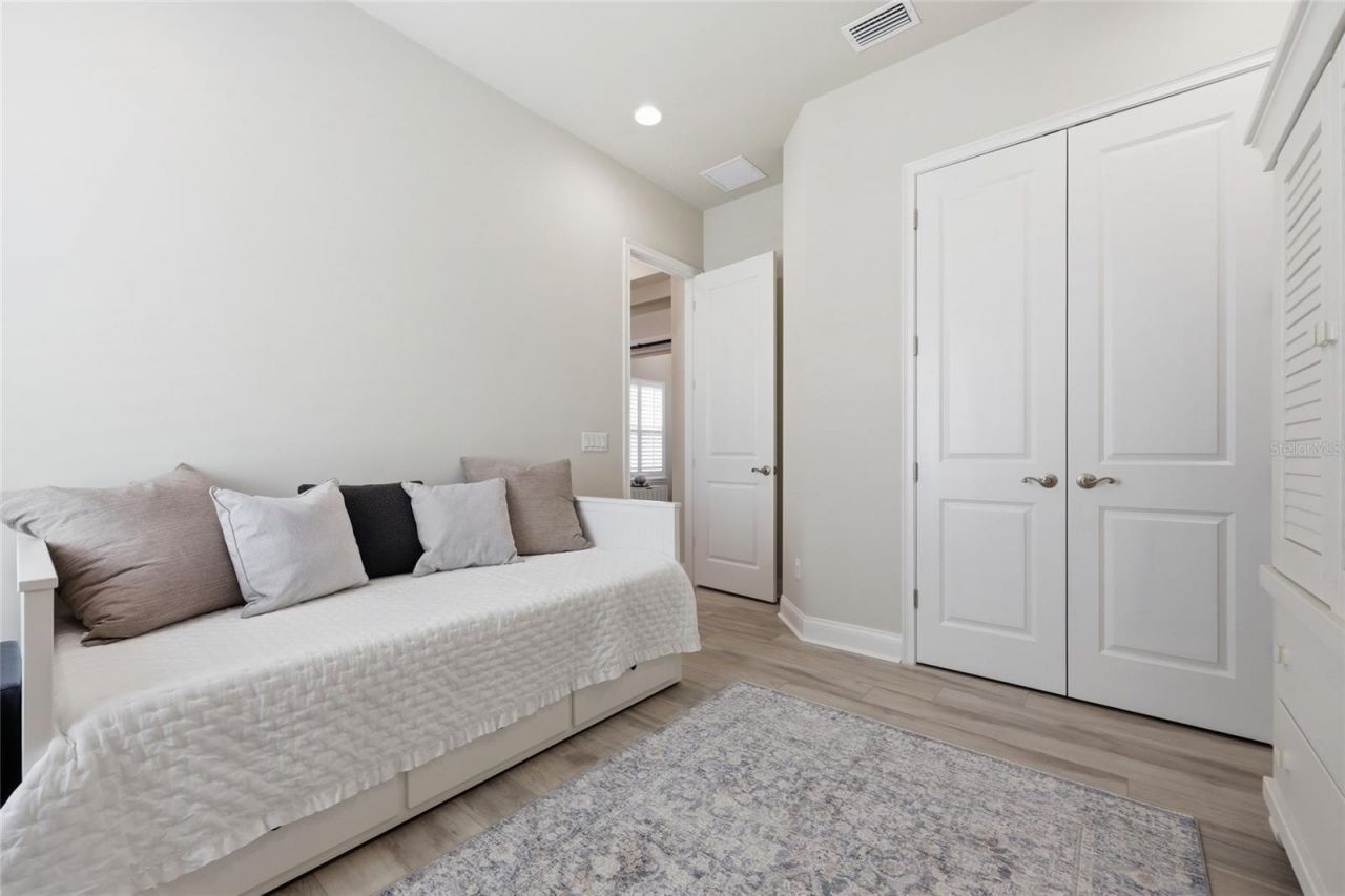 10776 SW 36th Place , Gainesville, FL 32608 Photo