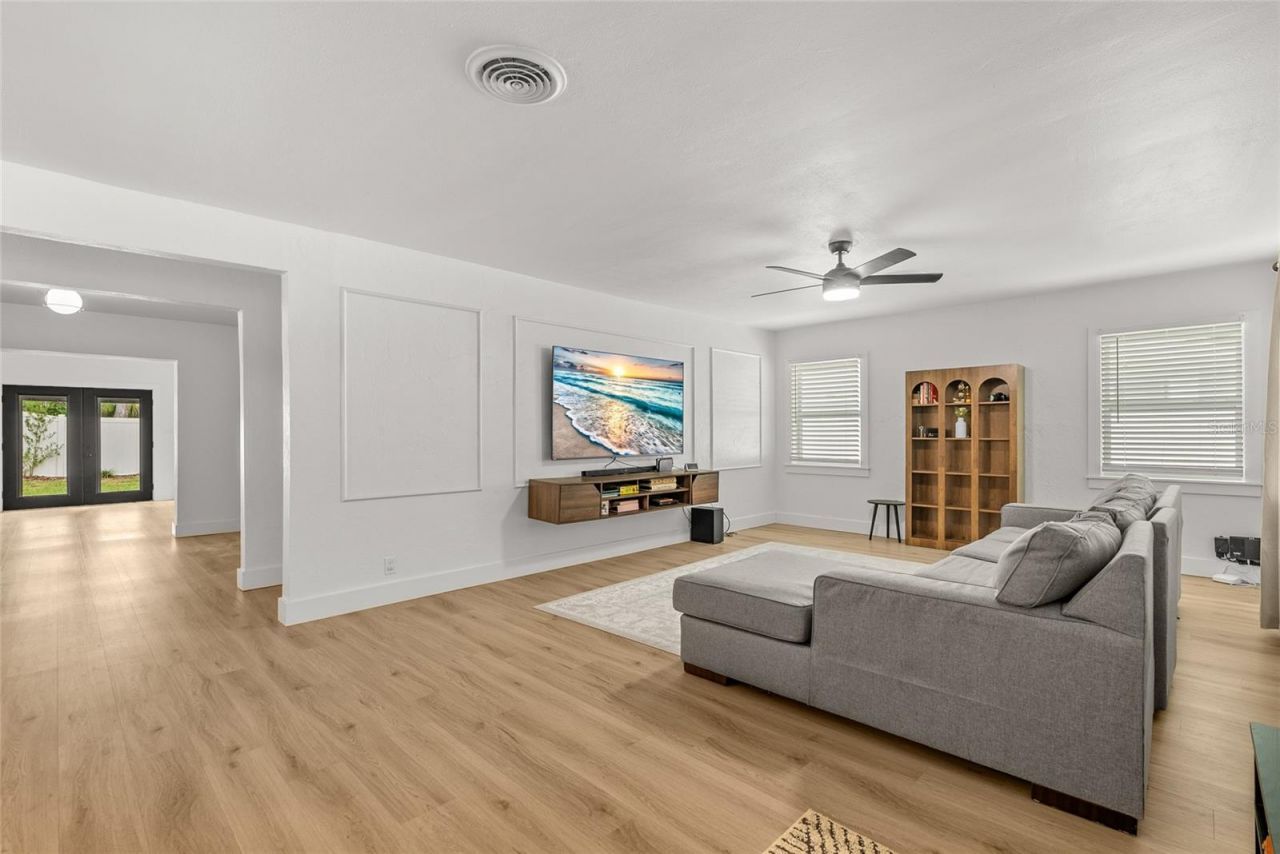 2004 Virginia Drive, Bradenton, FL 34205 Photo