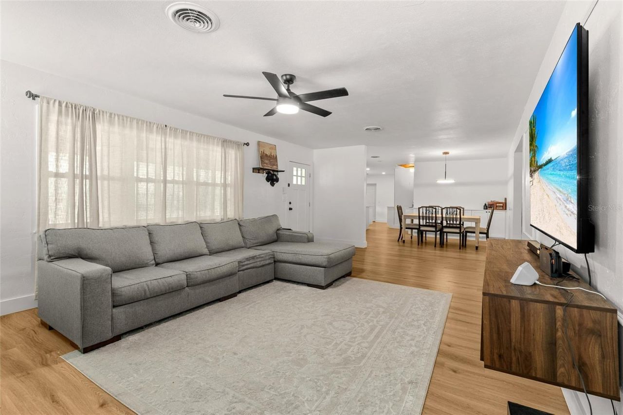 2004 Virginia Drive, Bradenton, FL 34205 Photo