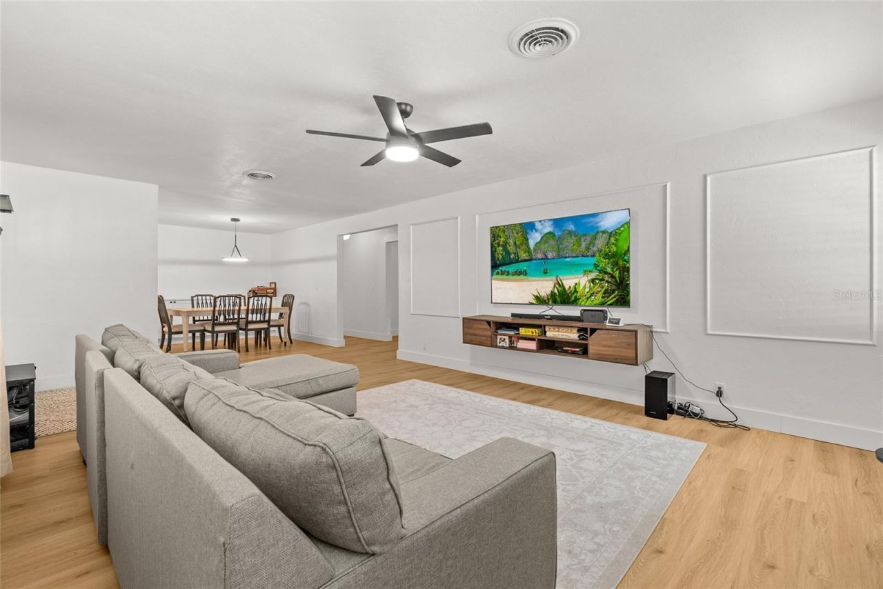 2004 Virginia Drive, Bradenton, FL 34205 Photo