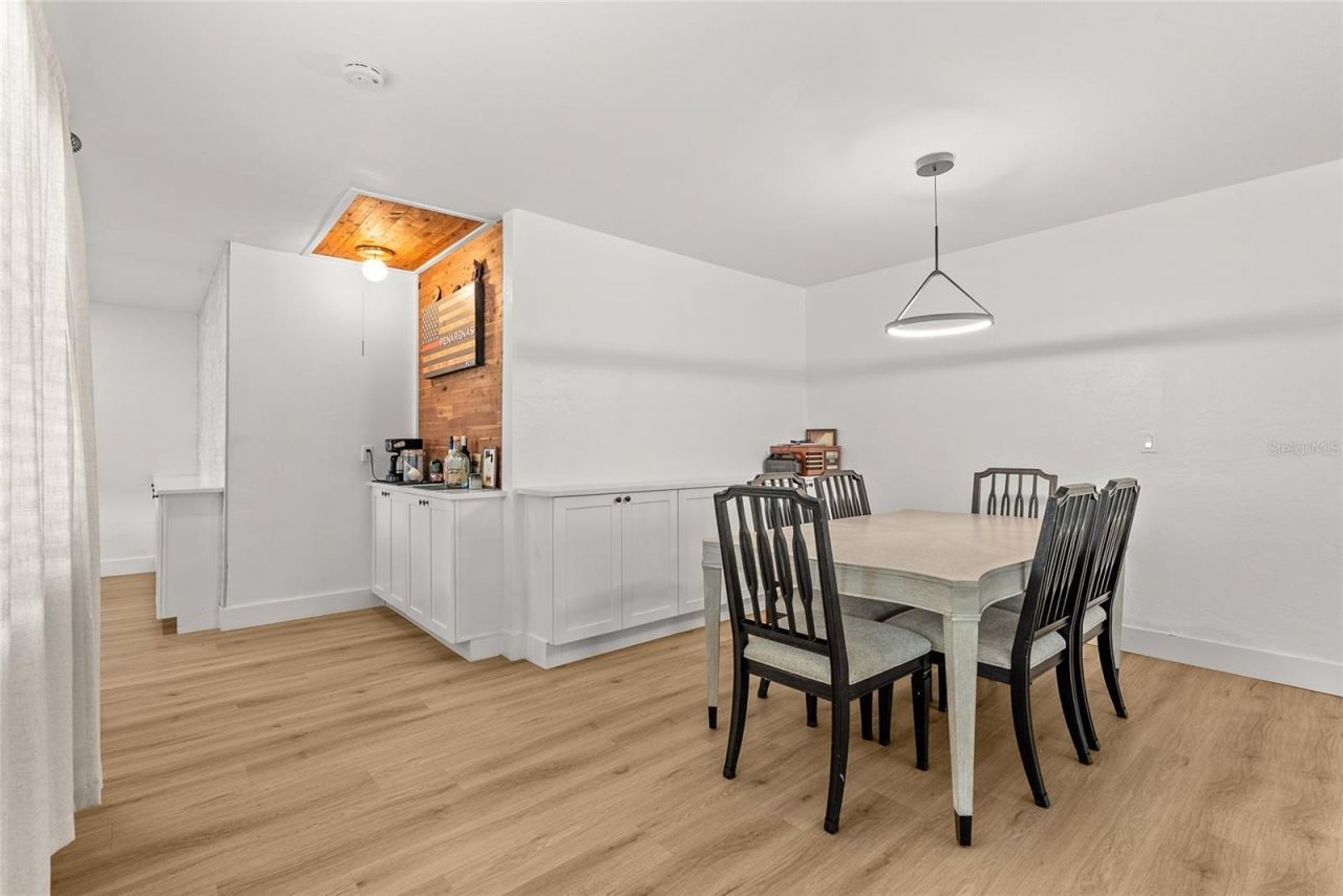 2004 Virginia Drive, Bradenton, FL 34205 Photo