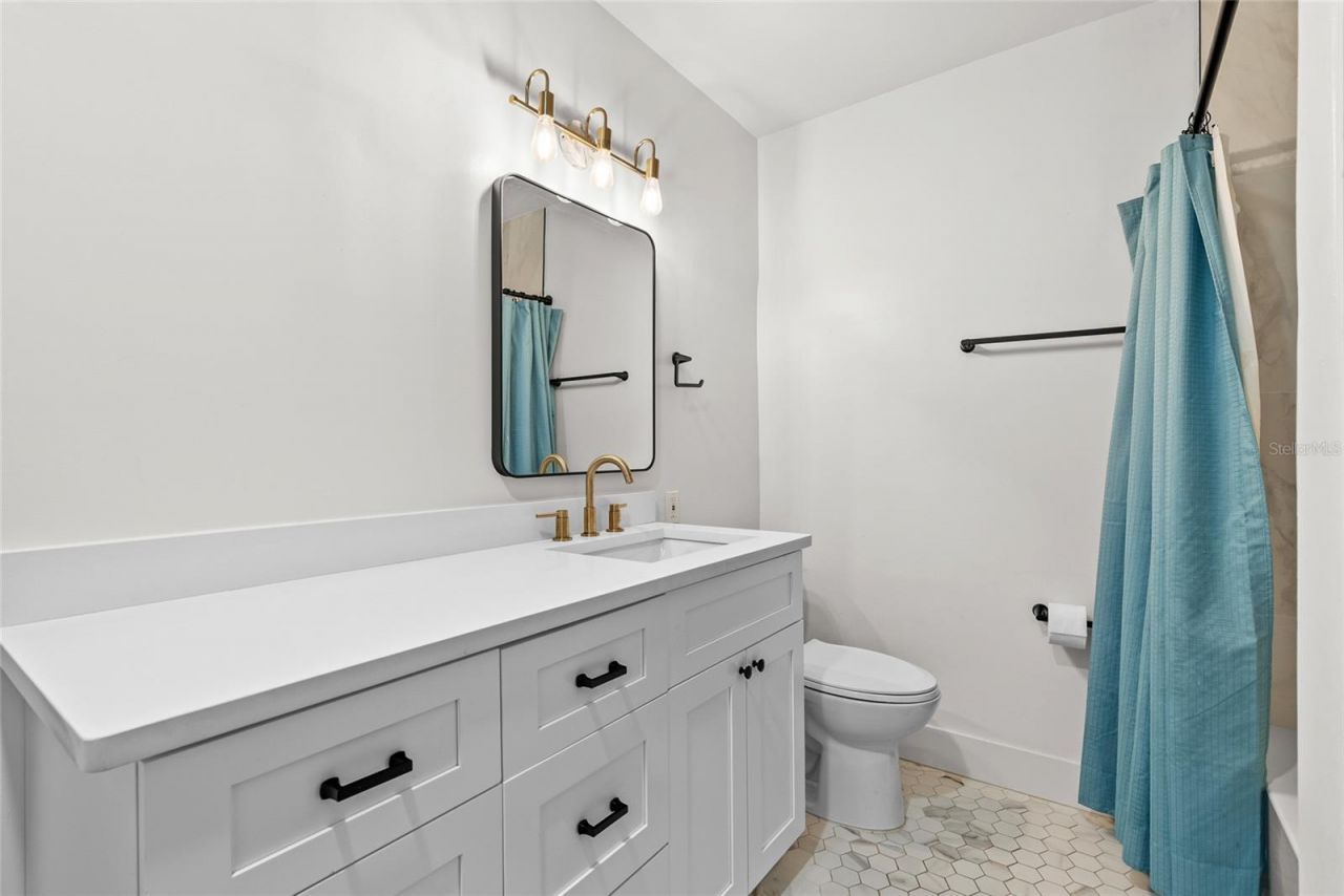 2004 Virginia Drive, Bradenton, FL 34205 Photo