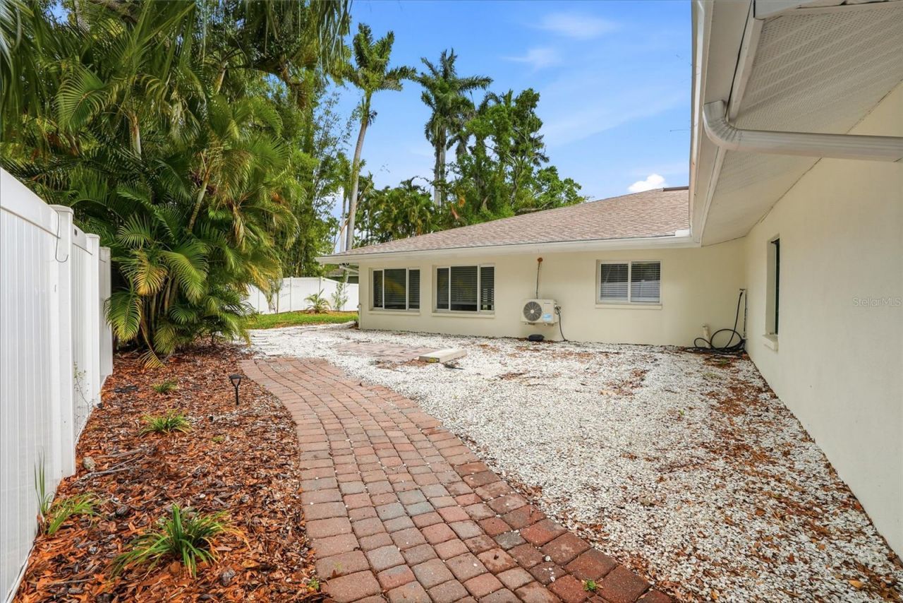 2004 Virginia Drive, Bradenton, FL 34205 Photo