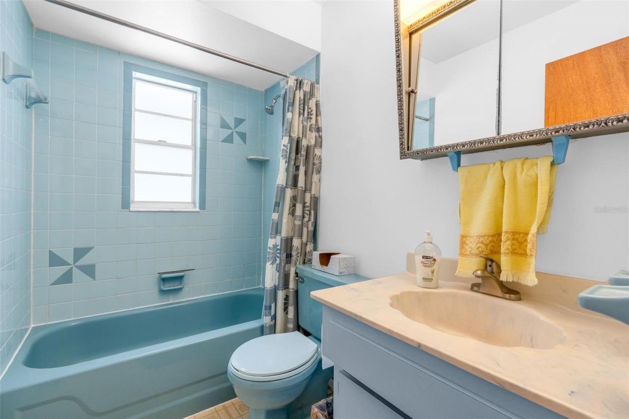 805 E 11th Avenue, New Smyrna Beach, FL 32169 Photo