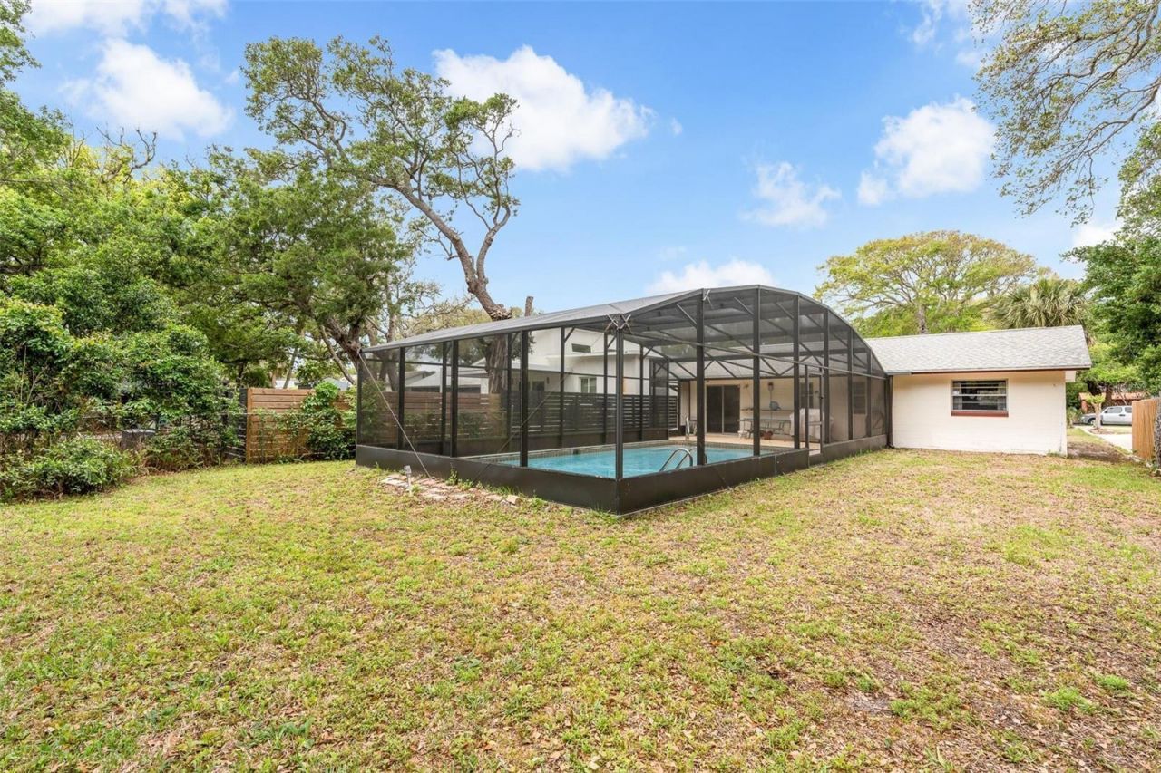 805 E 11th Avenue, New Smyrna Beach, FL 32169 Photo