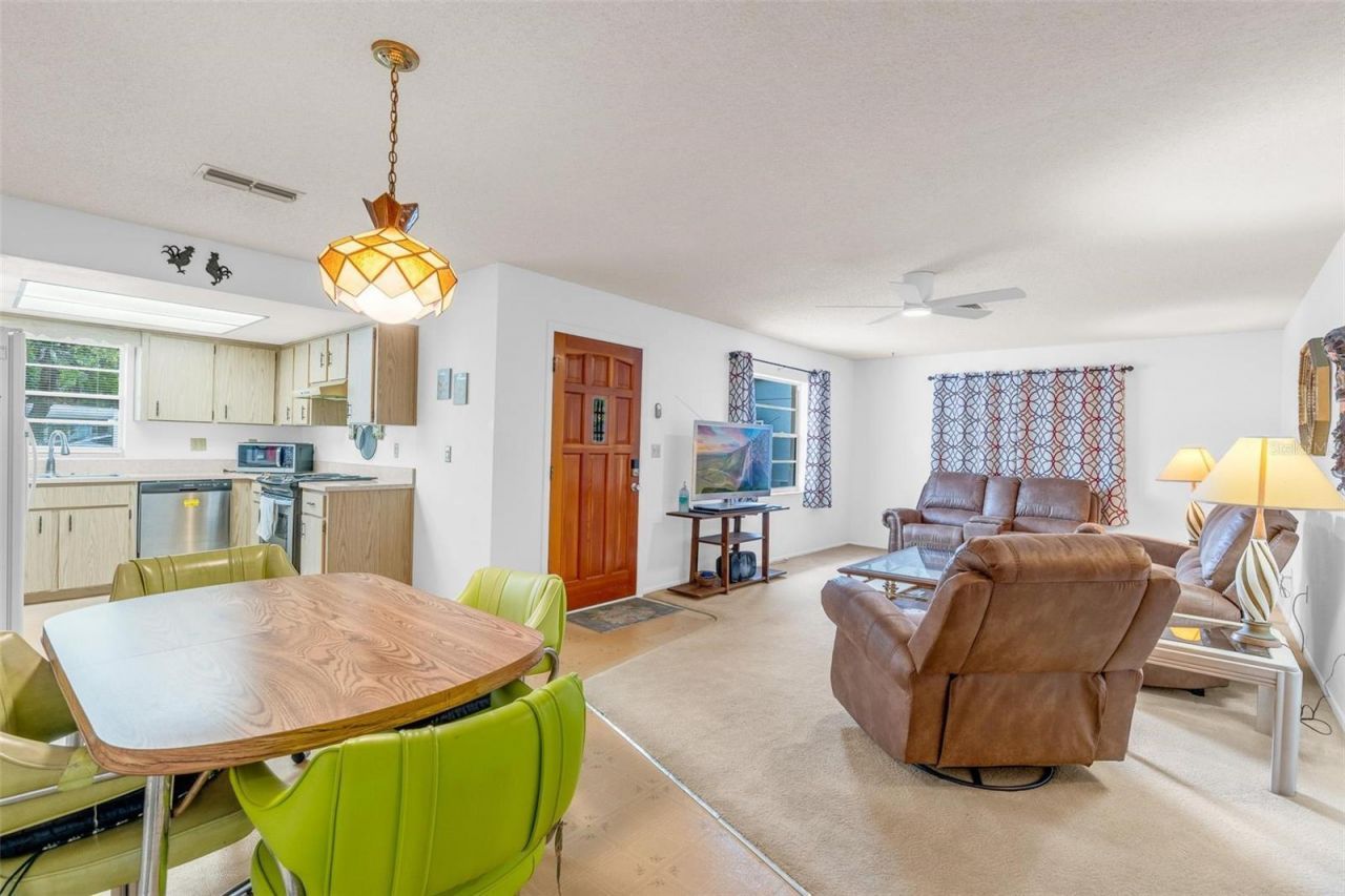 805 E 11th Avenue, New Smyrna Beach, FL 32169 Photo