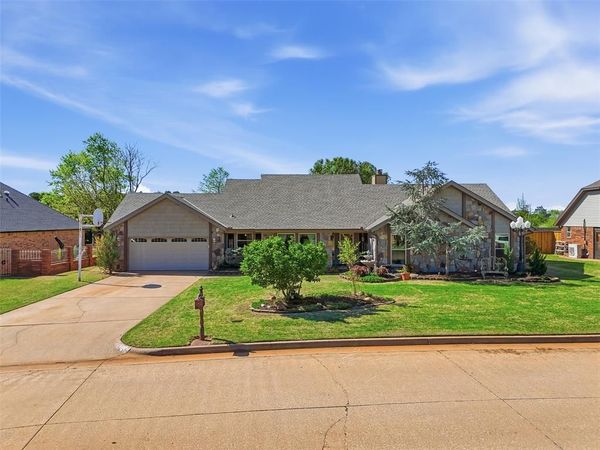 1201 Francis Lane, Kingfisher, OK 73750