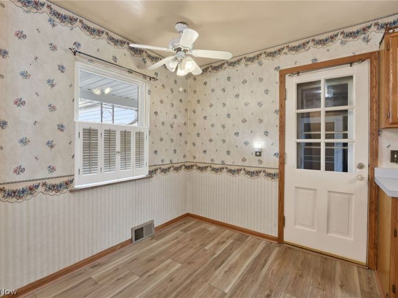 856 E Highland Avenue, Wooster, OH 44691 Photo 8