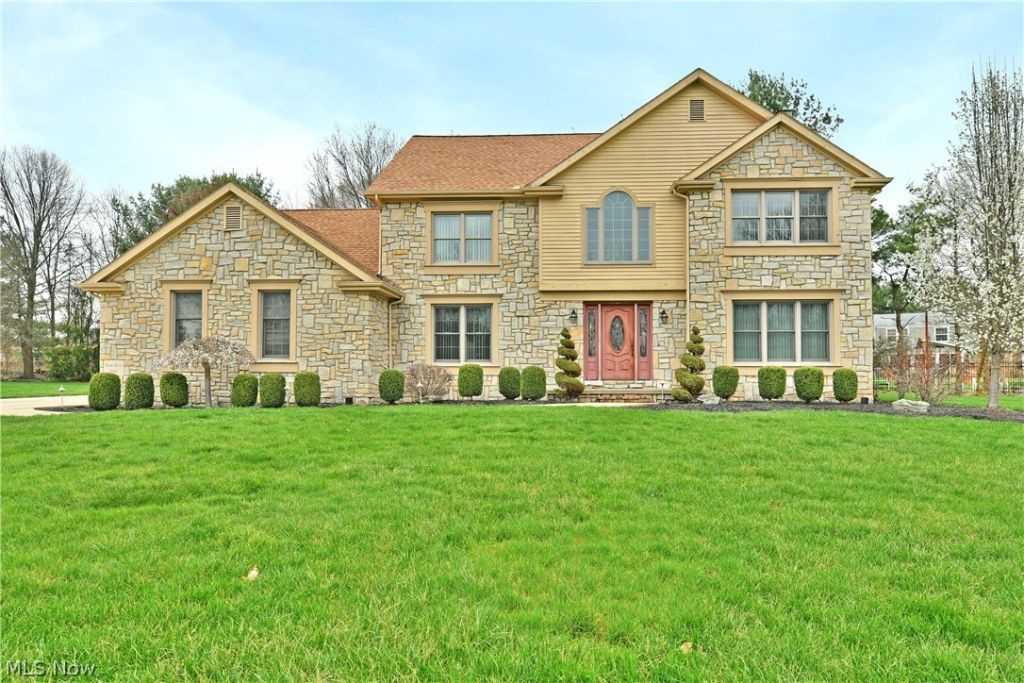 8965 South Street Se, Warren, OH 44484 Main Photo