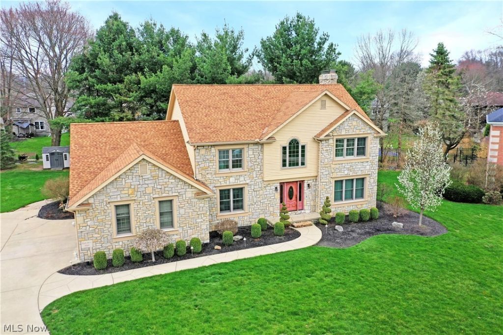 8965 South Street SE, Warren, OH 44484