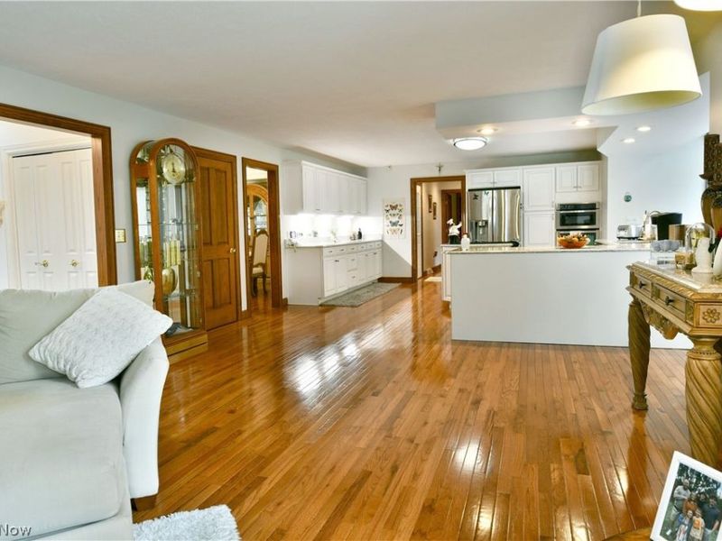 8965 South Street SE, Warren, OH 44484 Photo 4