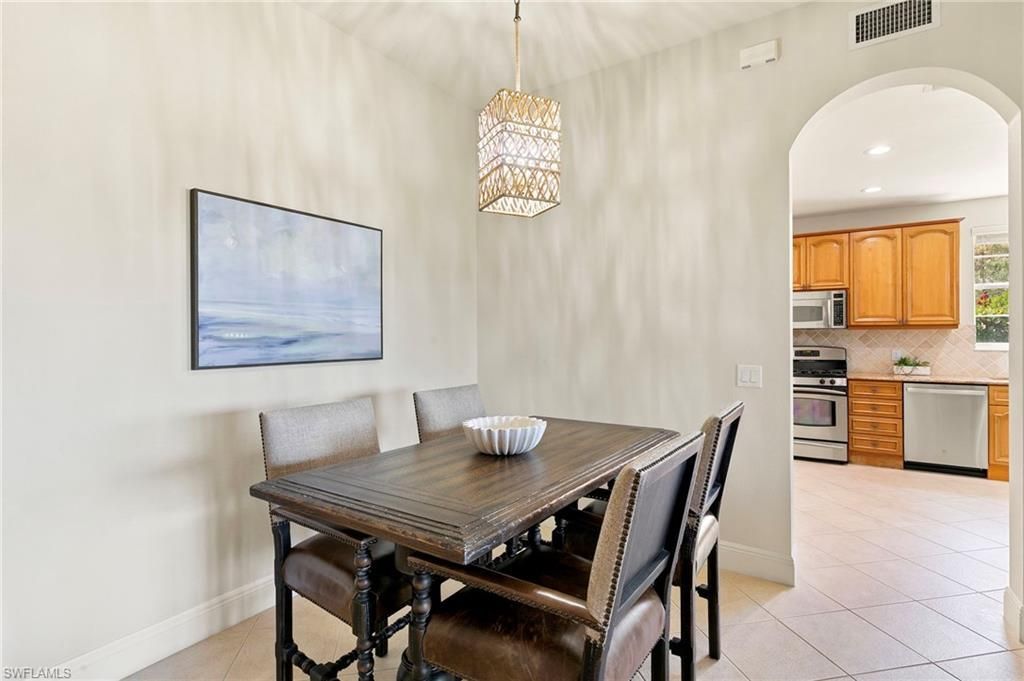 9031 Cherry Oaks Trl, Unit 101, Naples, FL 34114 Photo