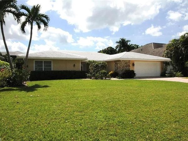 656 Binnacle DR , NAPLES, FL 34103