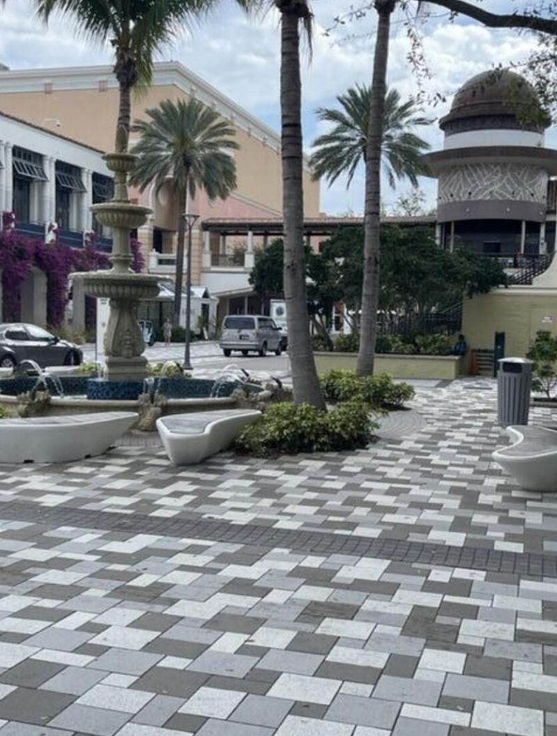 3526 Whitehall Drive, Unit 404, West Palm Beach, FL 33401 Photo