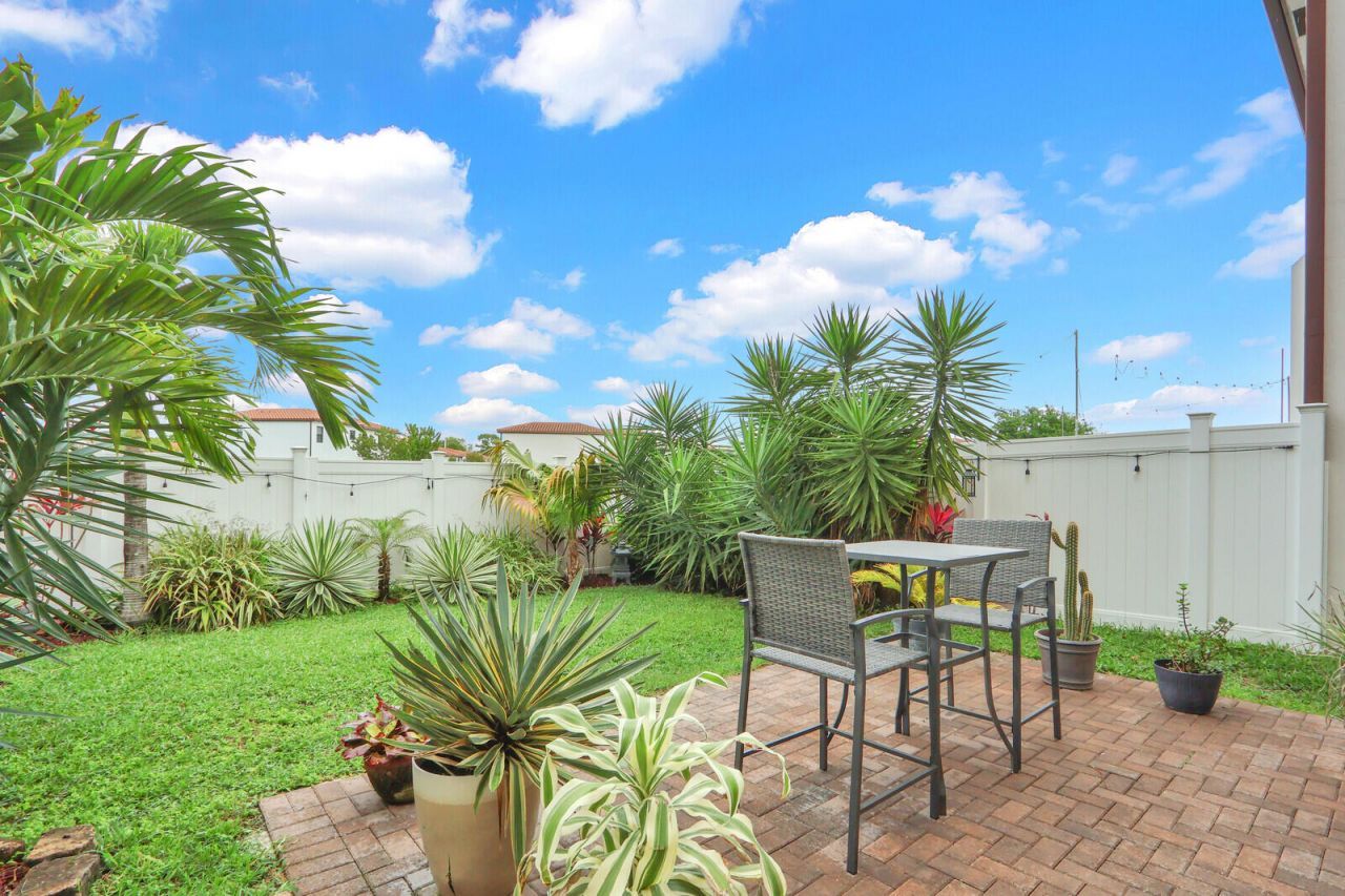 3010 King Palm Way, Riviera Beach, FL 33410 Photo