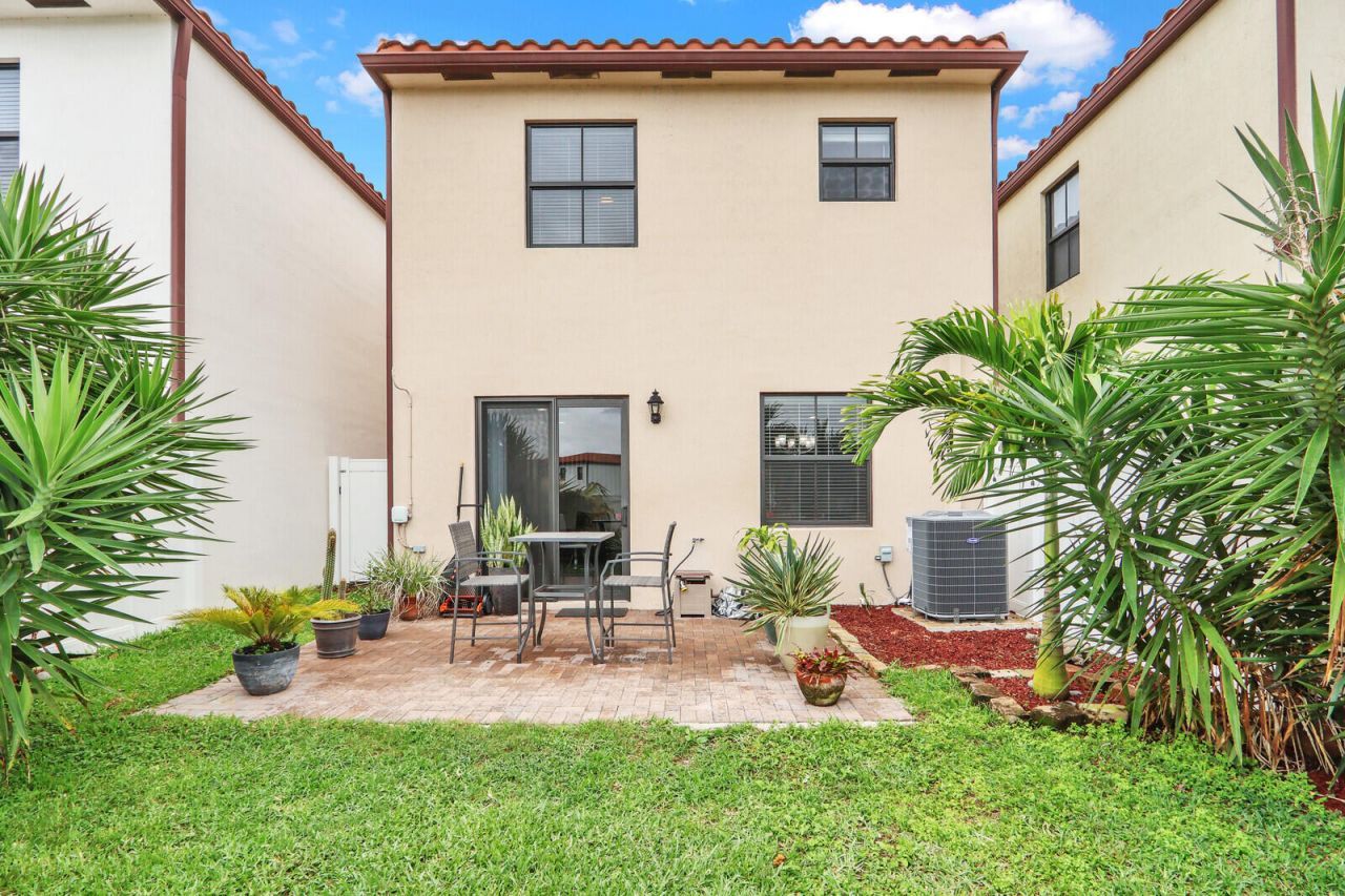 3010 King Palm Way, Riviera Beach, FL 33410 Photo