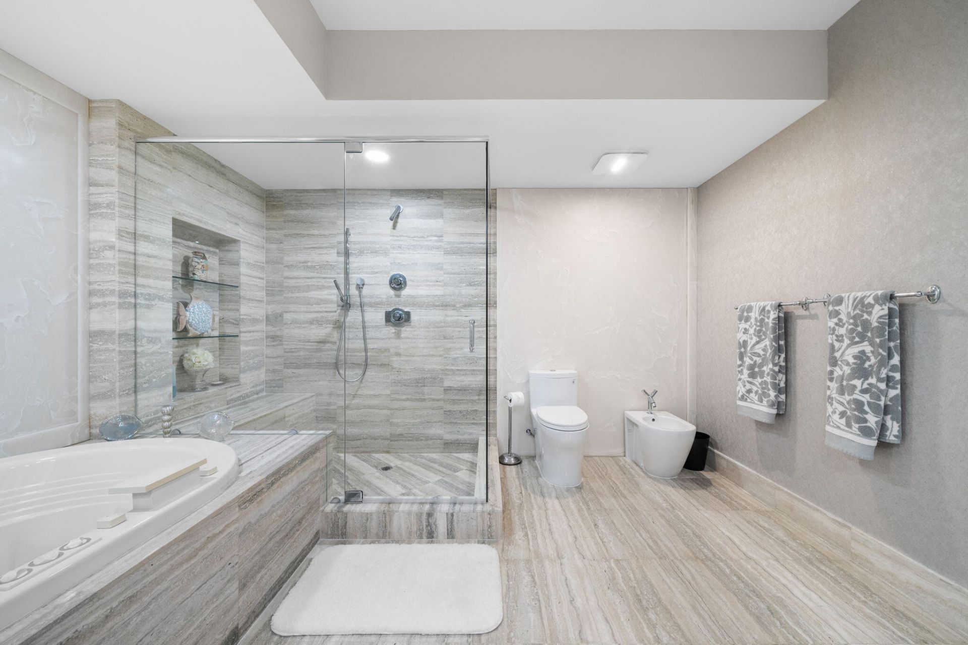 101 S Fort Lauderdale Beach Boulevard, Unit 1406, Fort Lauderdale, FL 33316 Photo