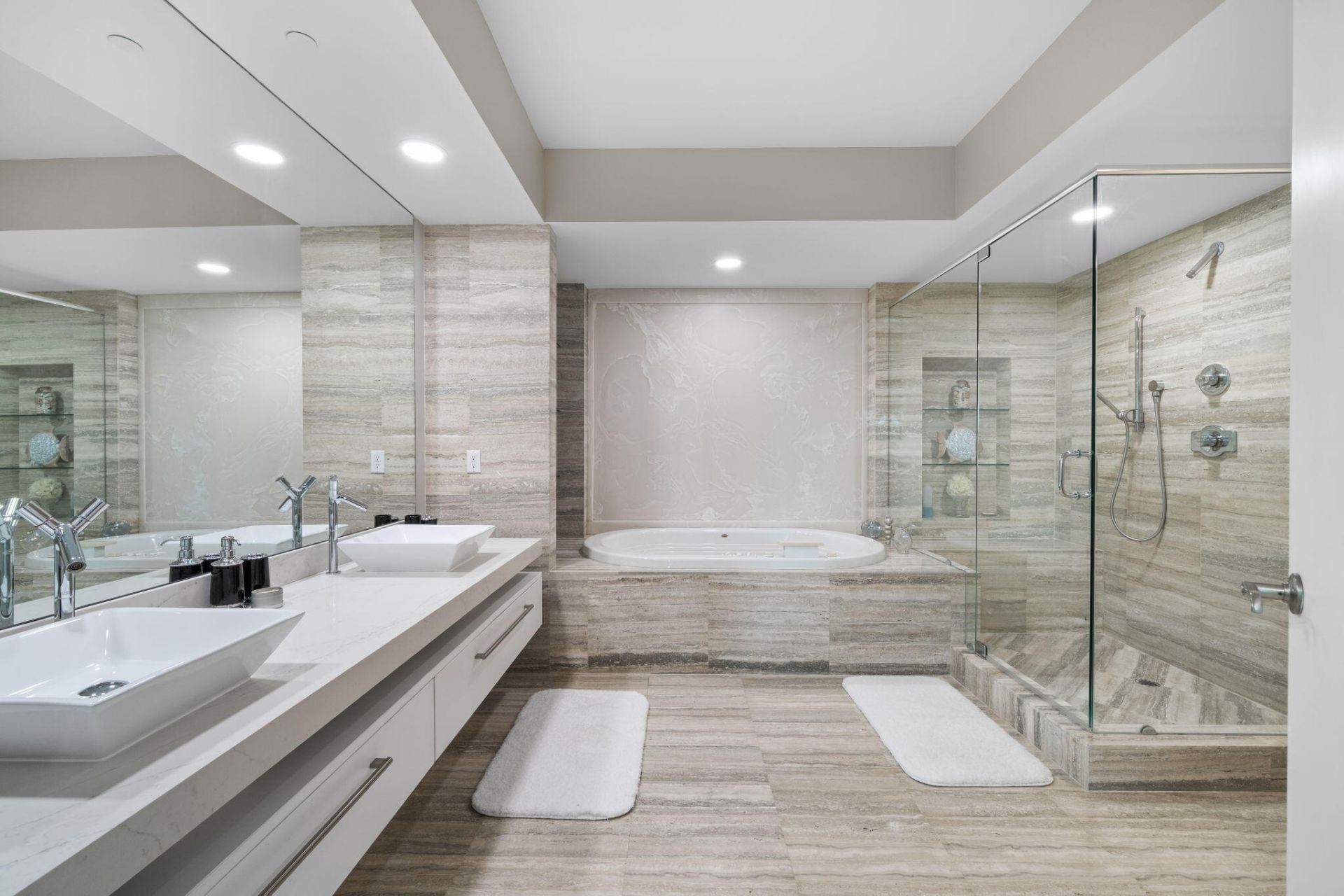 101 S Fort Lauderdale Beach Boulevard, Unit 1406, Fort Lauderdale, FL 33316 Photo