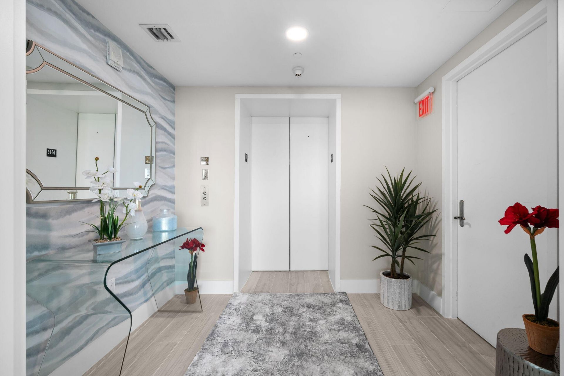 101 S Fort Lauderdale Beach Boulevard, Unit 1406, Fort Lauderdale, FL 33316 Photo