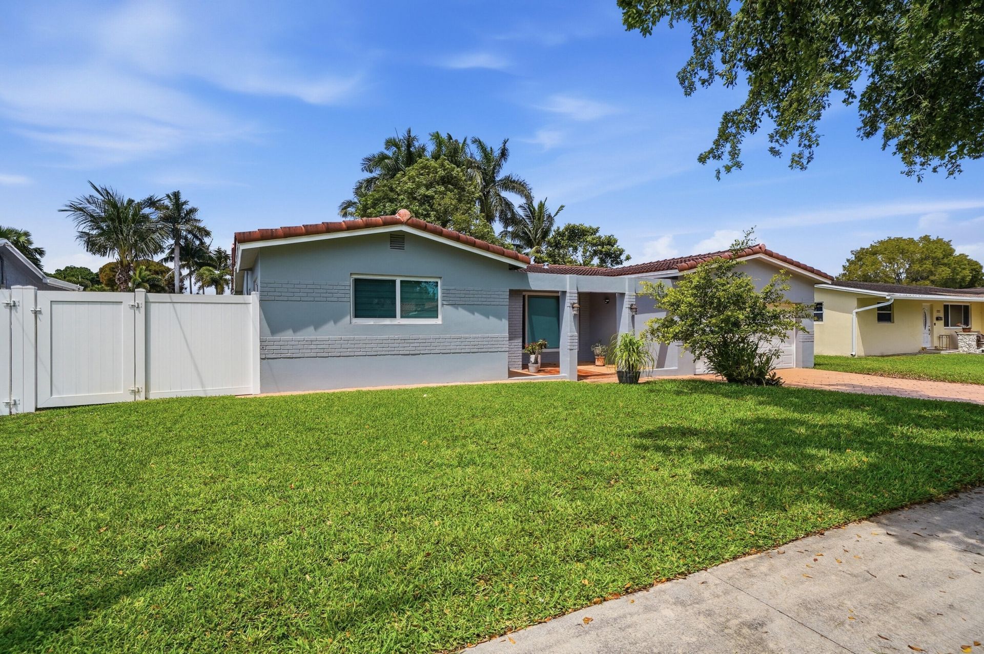 5261 SW 89th Avenue, Cooper City, FL 33328 Photo