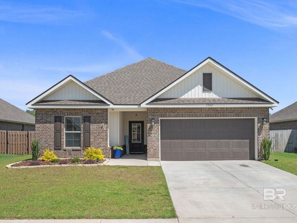 17087 Delta Avenue, Robertsdale, AL 36567