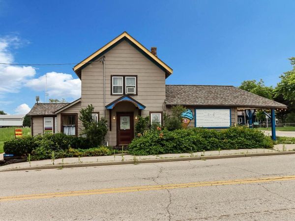 W6098 Highway 12, Whitewater, WI 53190