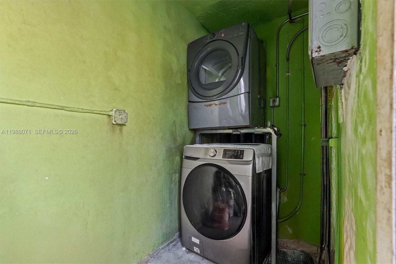 314 NE , Unit 16C, Miami, FL 33161 Photo