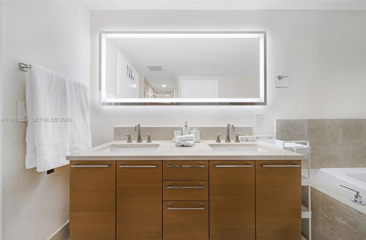 17001 Collins Ave , Sunny Isles Beach, FL 33160 Photo