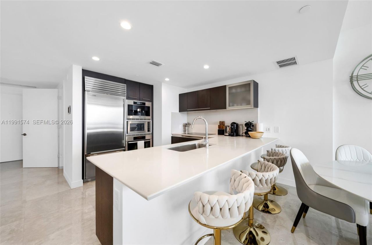 17001 Collins Ave , Sunny Isles Beach, FL 33160 Photo