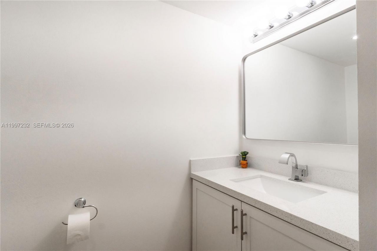 6724 SW 114th Pl, Unit E, Miami, FL 33173 Photo