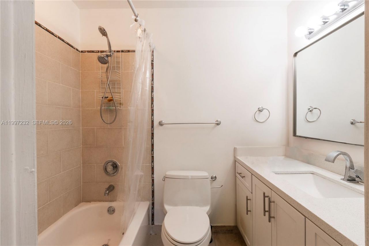 6724 SW 114th Pl, Unit E, Miami, FL 33173 Photo