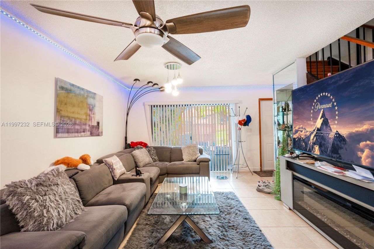 6724 SW 114th Pl, Unit E, Miami, FL 33173 Photo