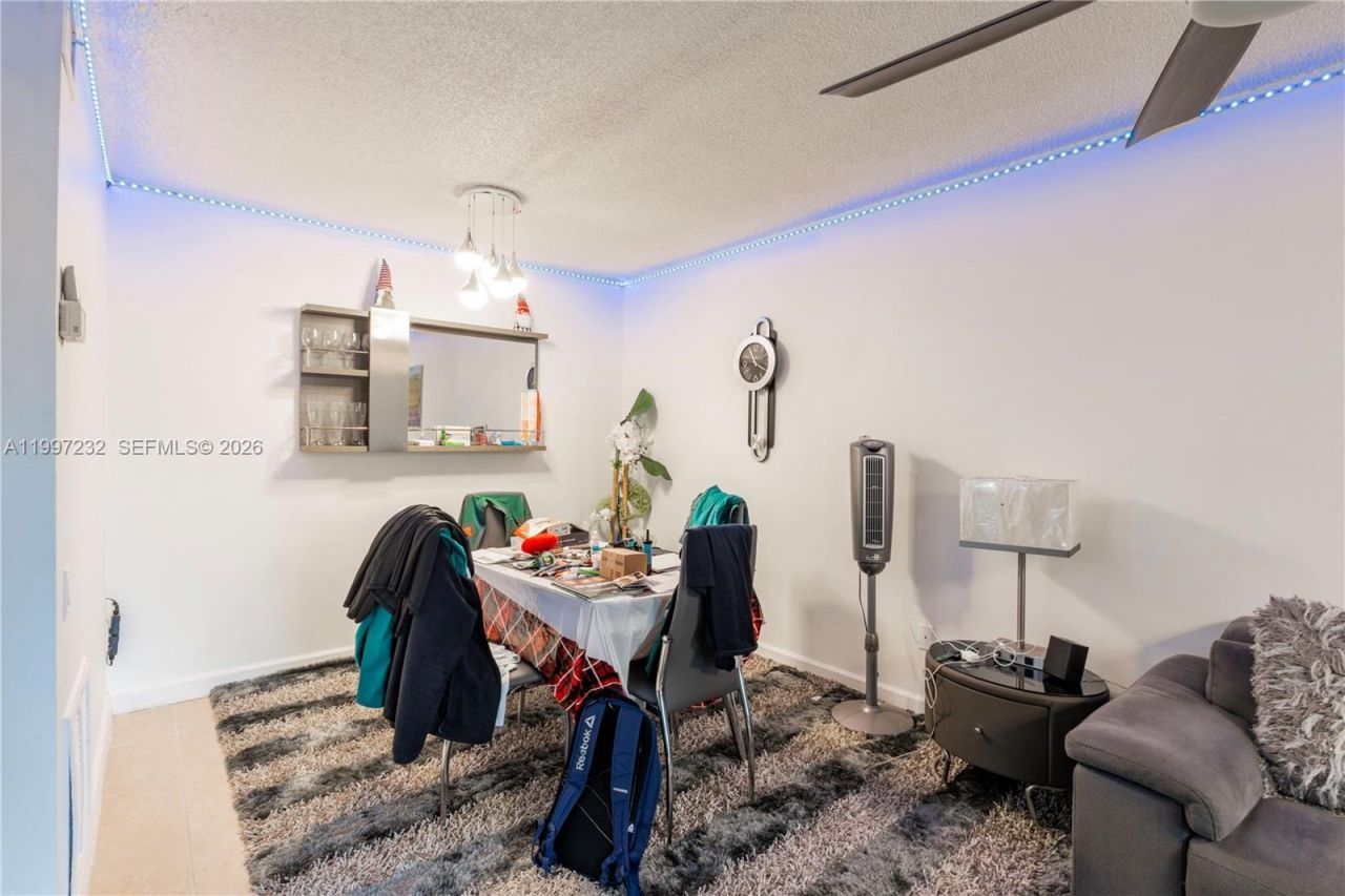 6724 SW 114th Pl, Unit E, Miami, FL 33173 Photo