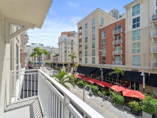 7275 SW 90th St , Unit C208, Miami, FL 33156