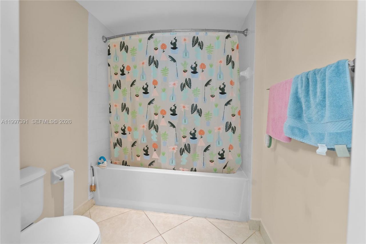 7275 SW 90th St , Unit C208, Miami, FL 33156 Photo