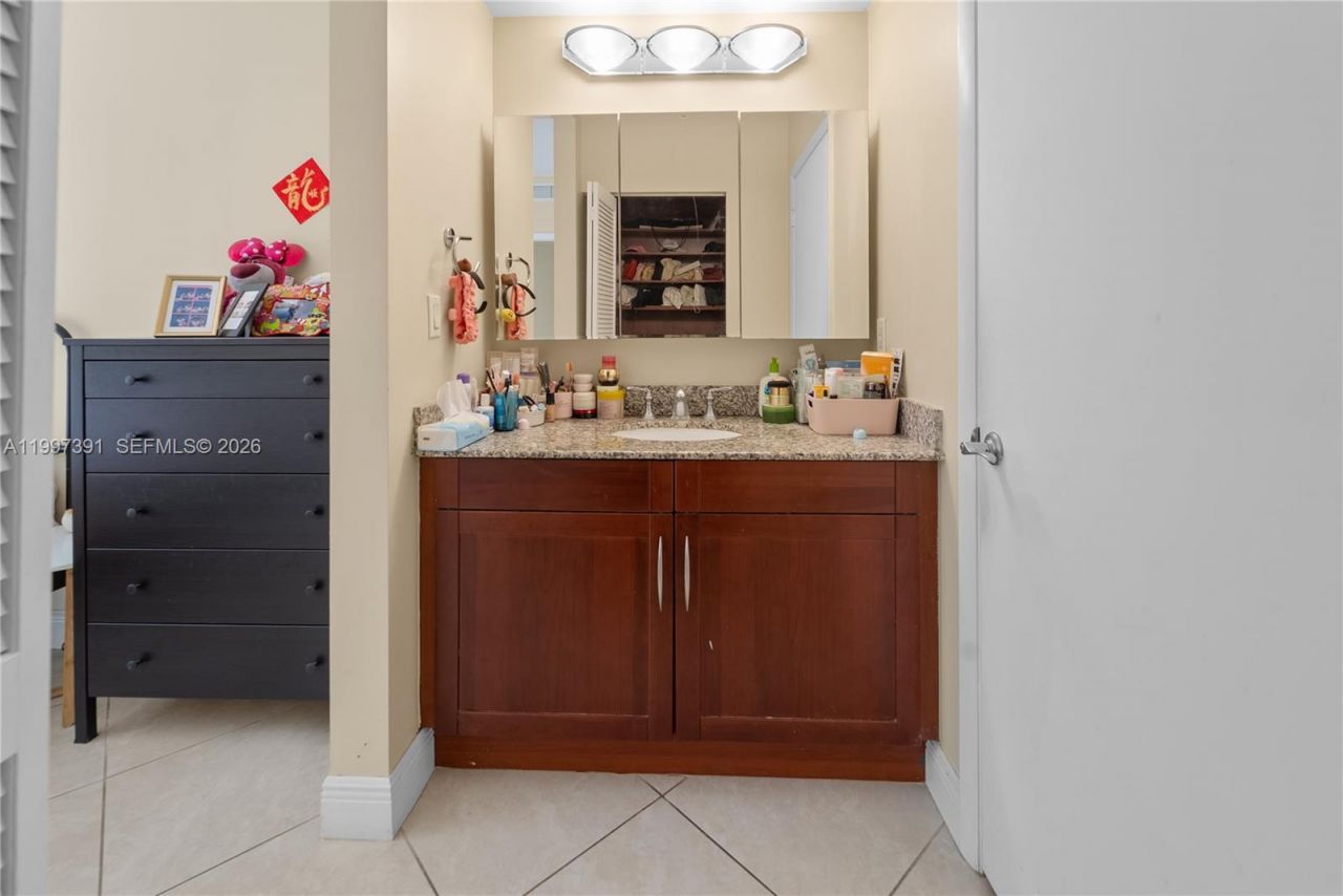 7275 SW 90th St , Unit C208, Miami, FL 33156 Photo