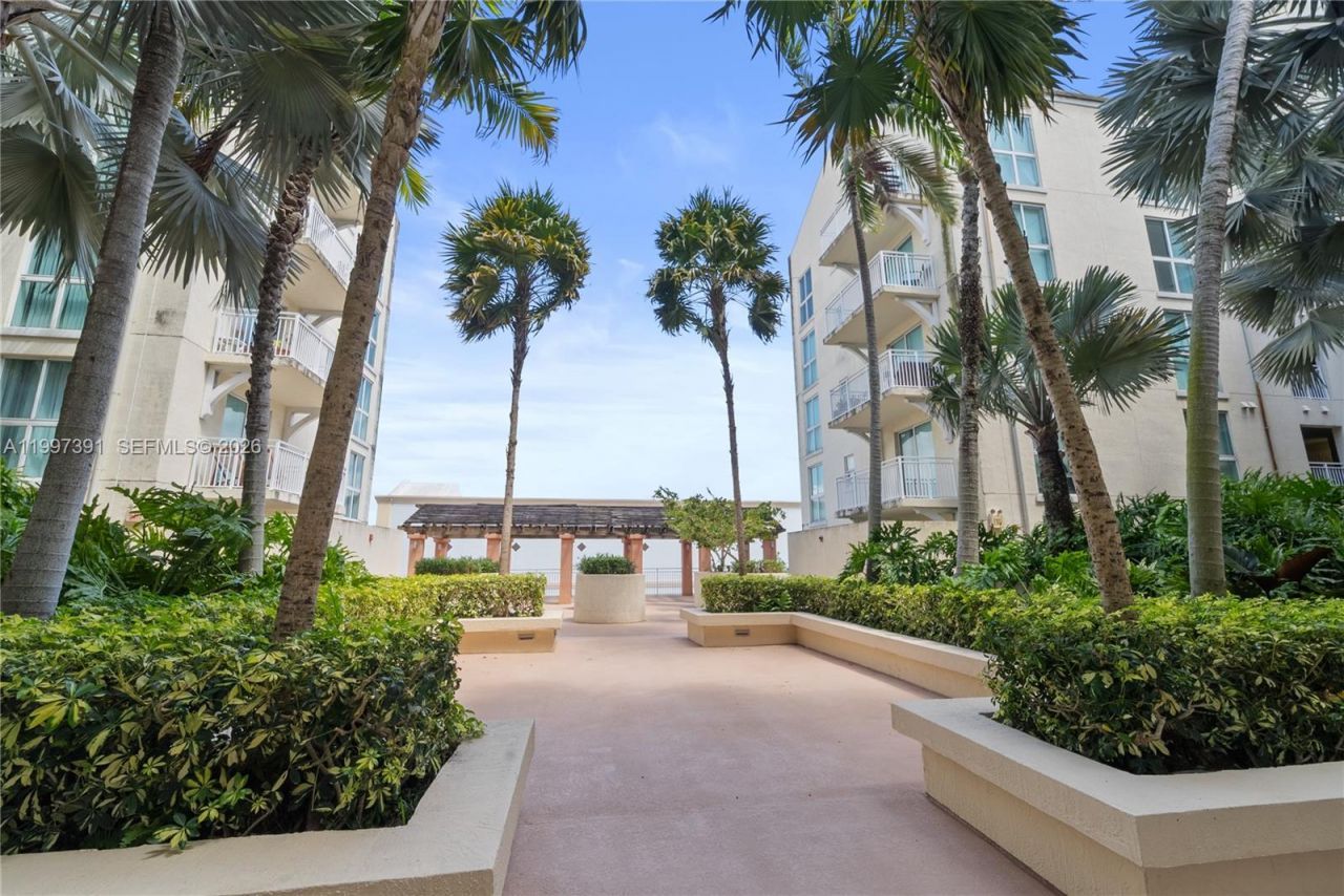 7275 SW 90th St , Unit C208, Miami, FL 33156 Photo