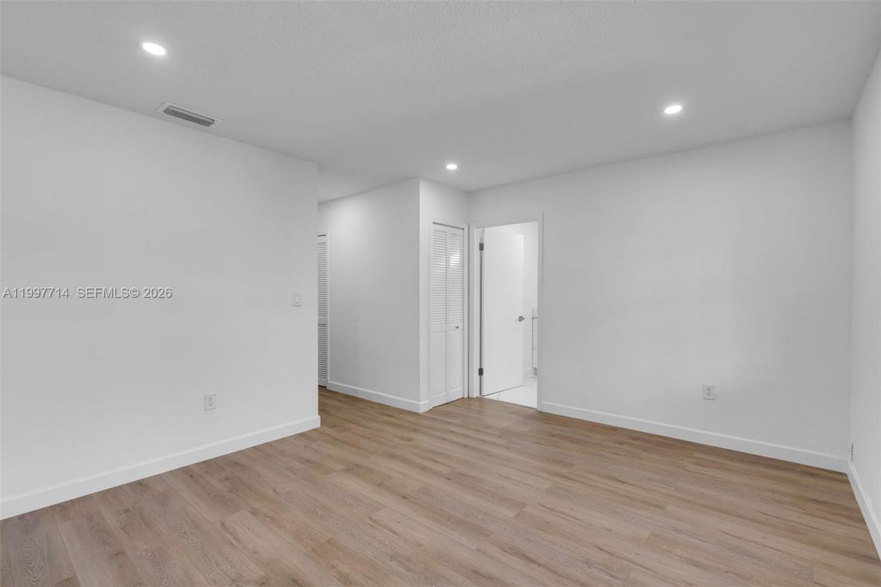 14755 SW 82nd Ter, Miami, FL 33193 Photo