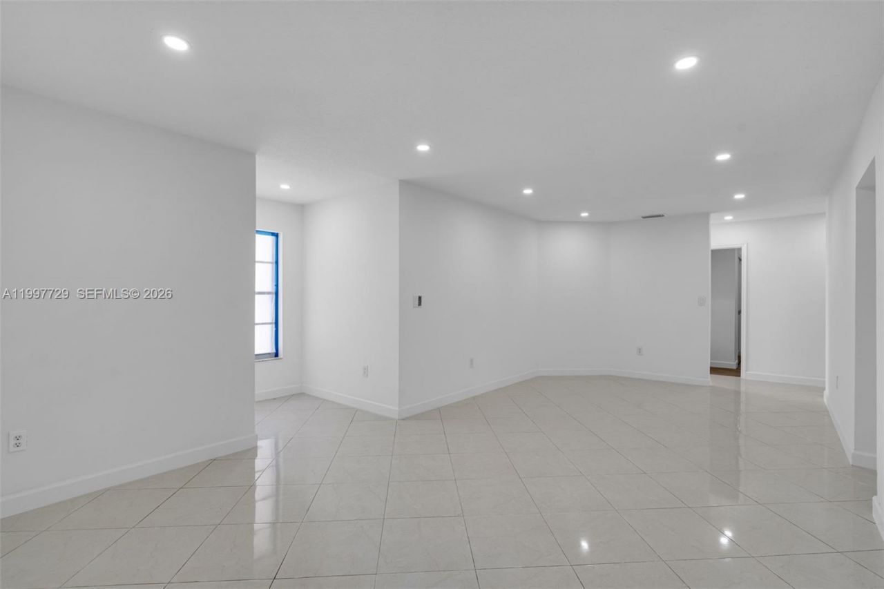 14755 SW 82nd Ter, Miami, FL 33193 Photo