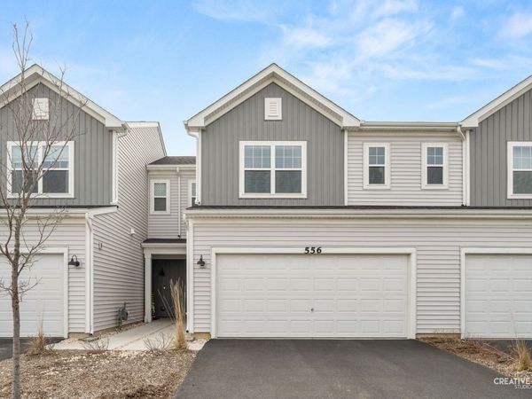 556 Comstock Road , South Elgin, IL 60177