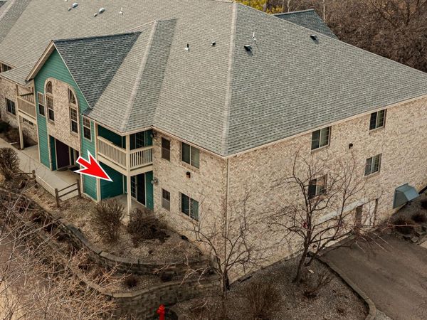 1872 Deerhaven Lane NE, Unit 8, Rochester, MN 55906