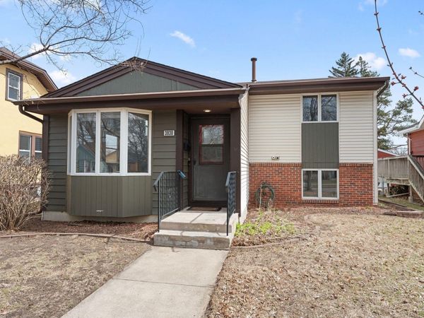 3930 Vera Cruz Avenue N, Robbinsdale, MN 55422