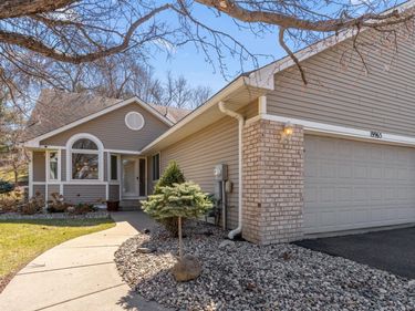 19965 Waterford Court, Excelsior, MN 55331