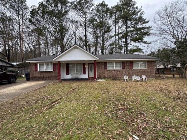 1214 2nd Ave SW, Fayette, AL 35555