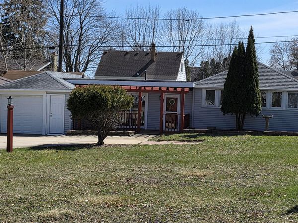 1715 Rawson Ave, South Milwaukee, WI 53172