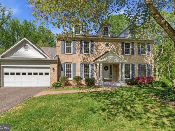 8101 OVERLAKE COURT, FAIRFAX STATION, VA 22039