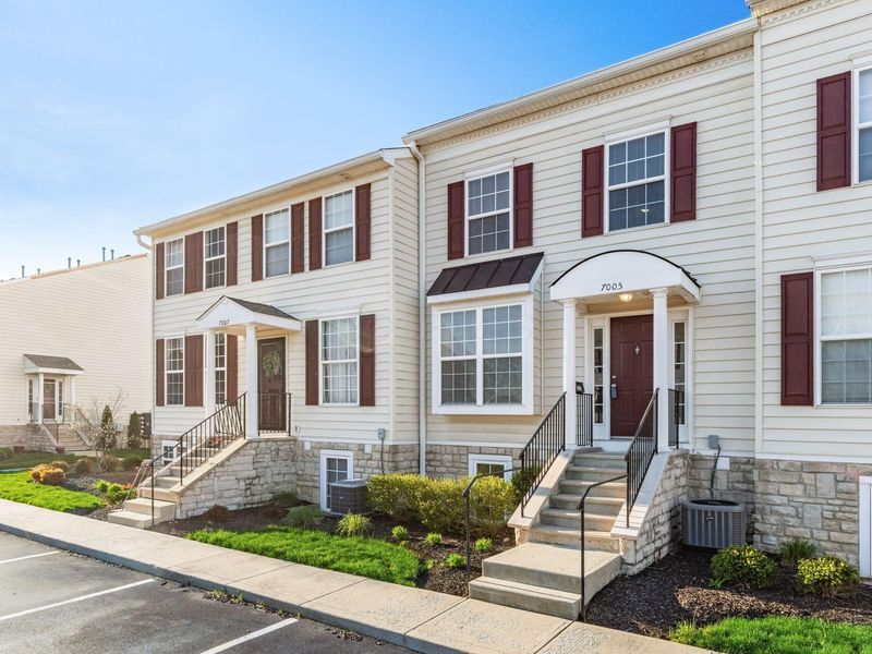 7005 Monarchos Drive, Unit 11, New Albany, OH 43054 Photo 4