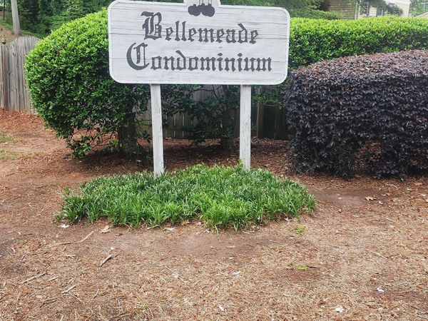 1344 Surrey Lane SW, Marietta, GA 30008