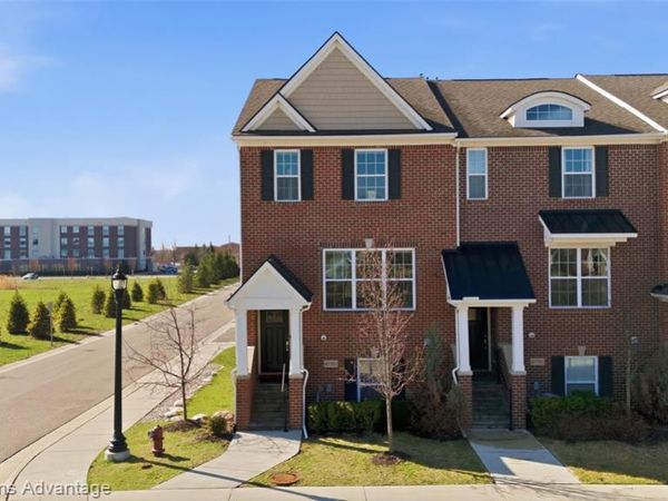 47701 Hillcrest Drive, Northville Twp, MI 48168